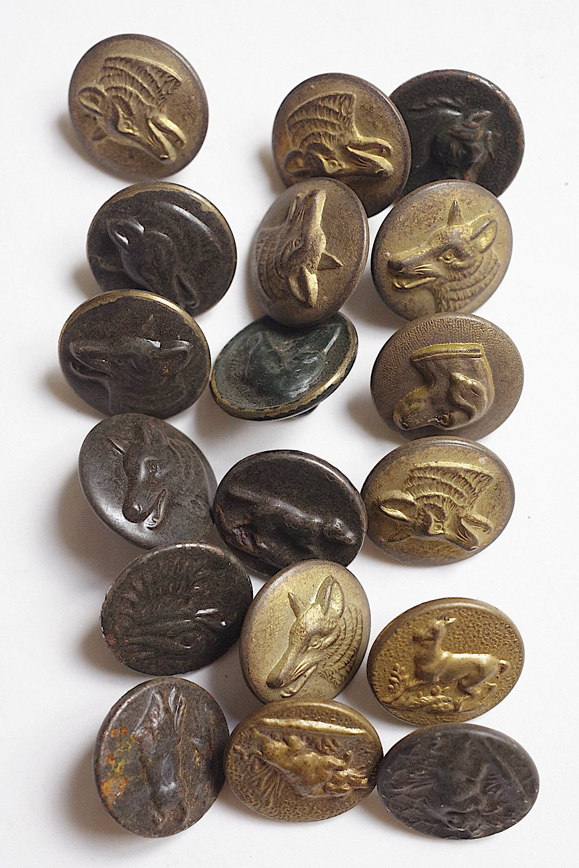 アンティークハンターボタン