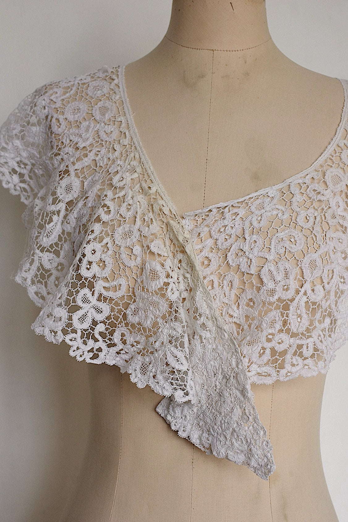 アンティークレース襟 dentelle antique5 .FR a l'epoque