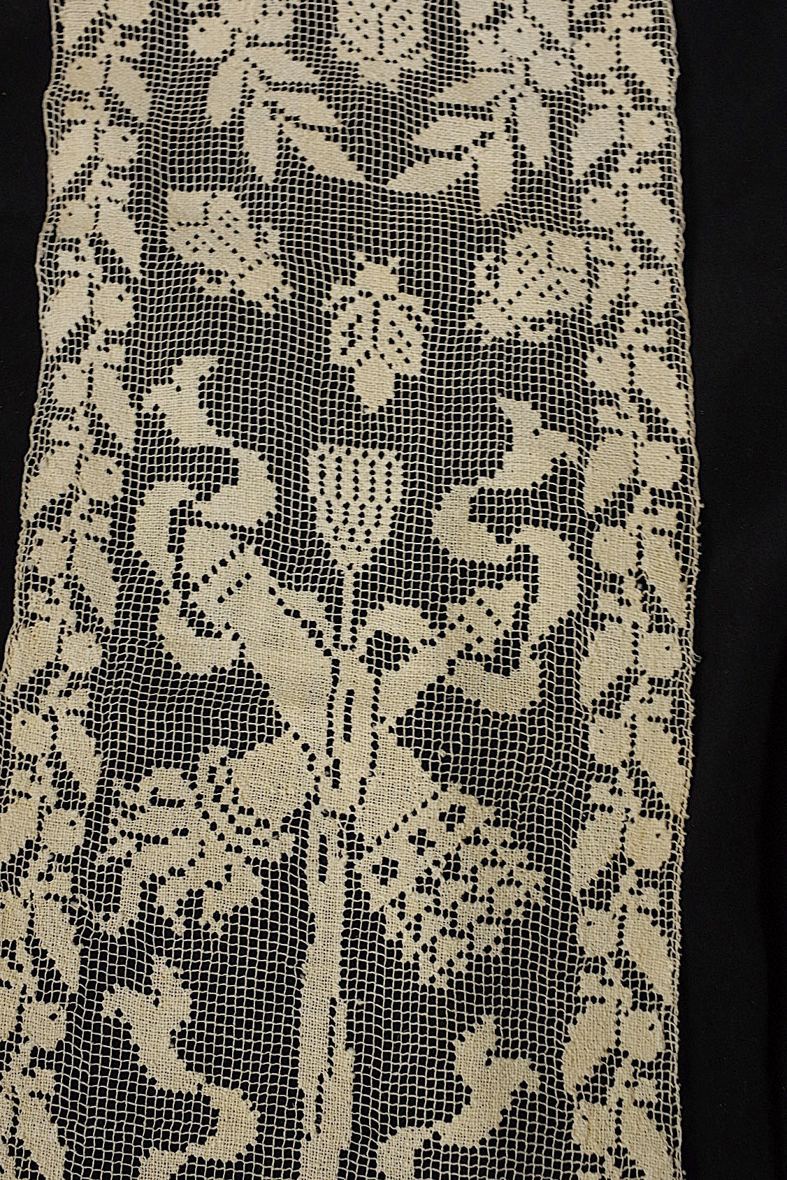 アンティークレース dentelle antique  フィレ .FR a l'epoque