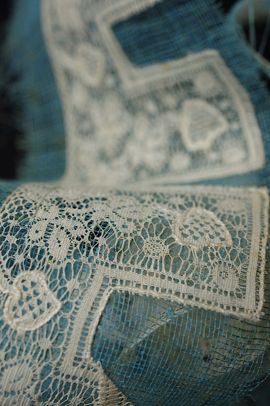 アンティークレース dentelle antique 243cm .FR a l'epoque