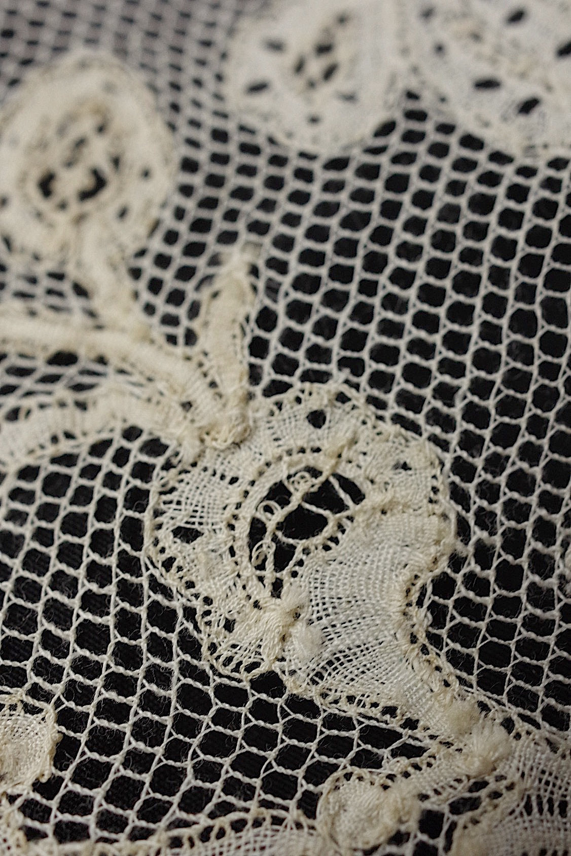 アンティークレース dentelle antique  394cm .FR a l'epoque