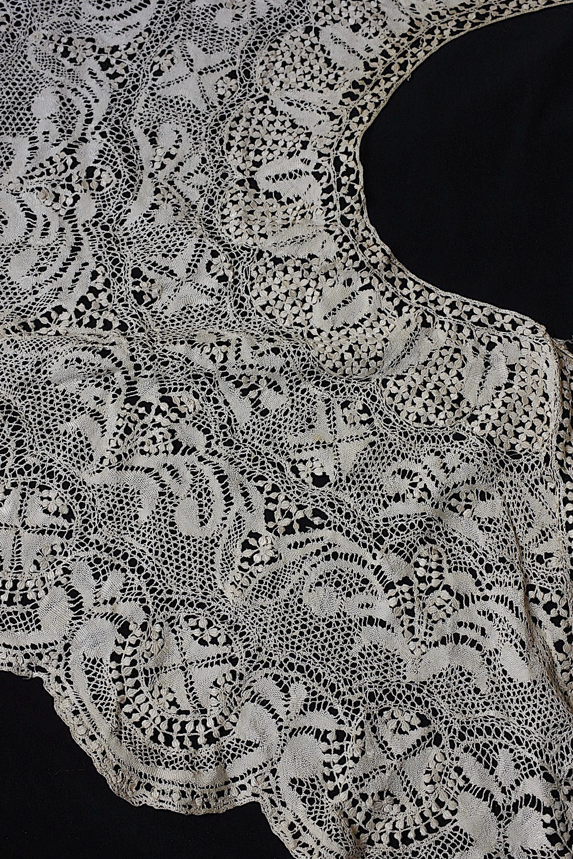 アンティークレース dentelle antique  襟 .FR a l'epoque