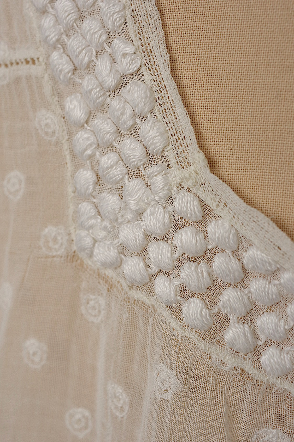 アンティークドレス vêtement antique 2 .FR a l'epoque