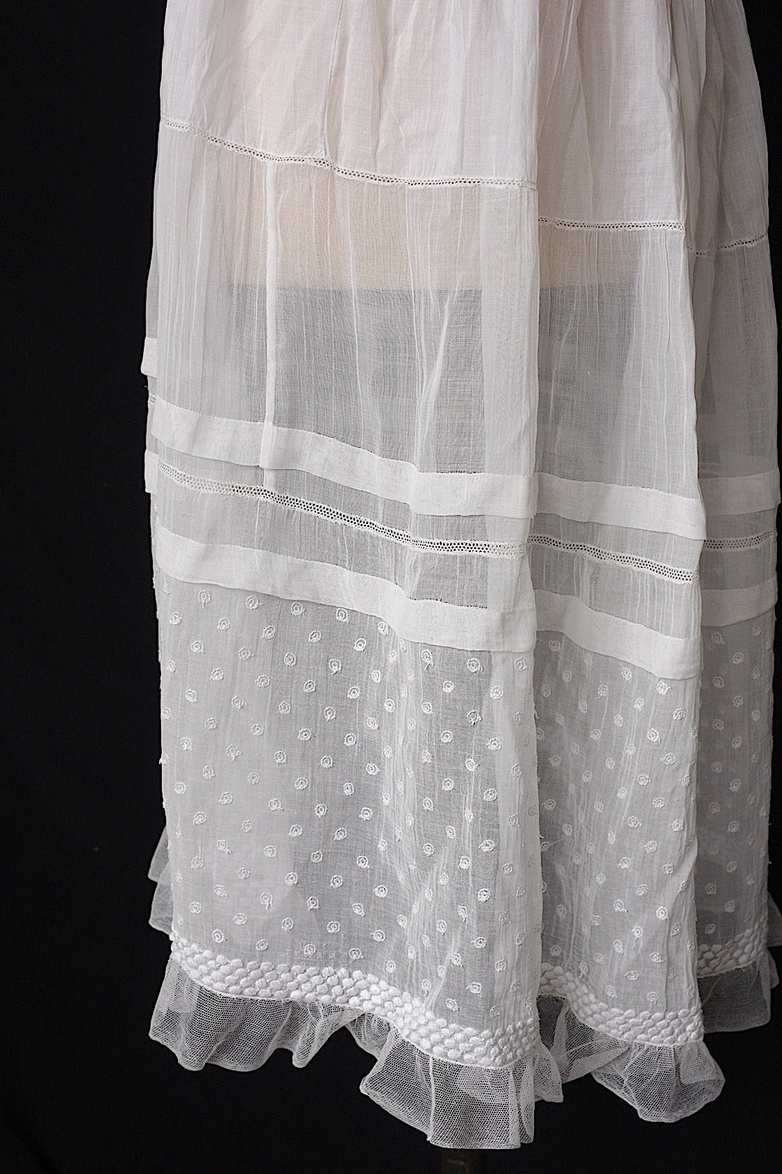 アンティークドレス vêtement antique 2 .FR a l'epoque