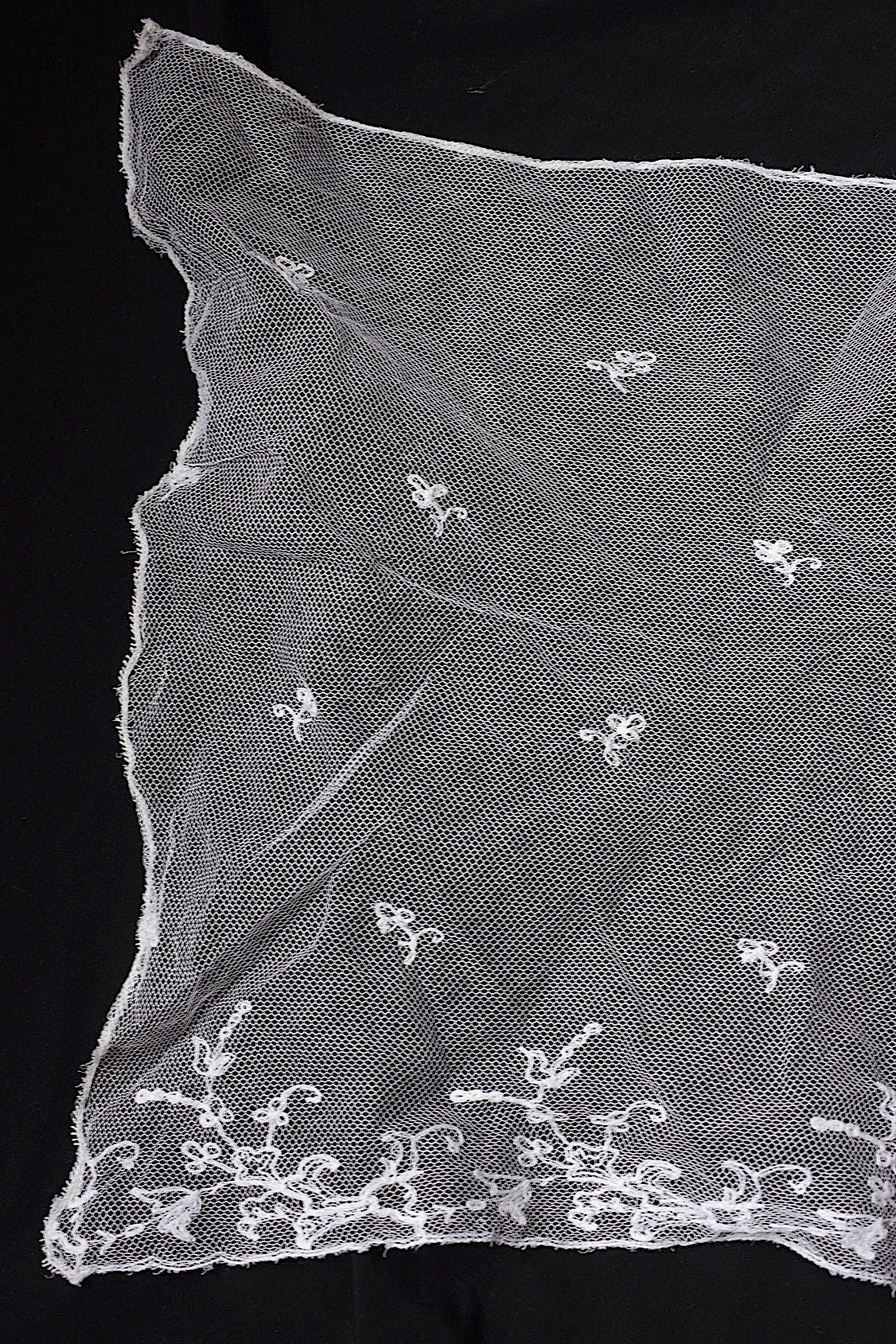 アンティークレース dentelle antique  2種 .FR a l'epoque