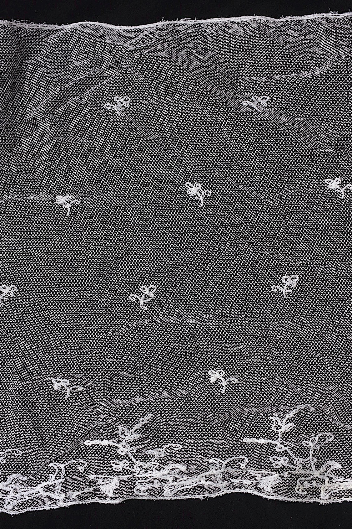 アンティークレース dentelle antique  2種 .FR a l'epoque