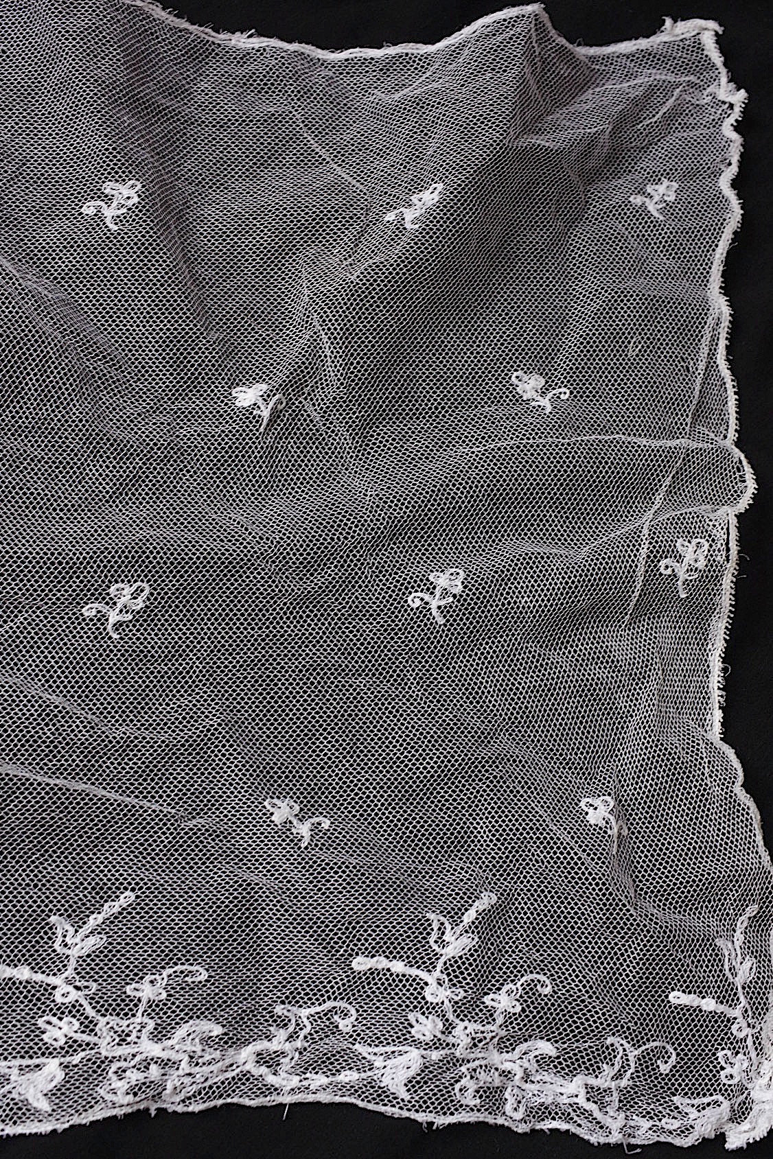 アンティークレース dentelle antique  2種 .FR a l'epoque