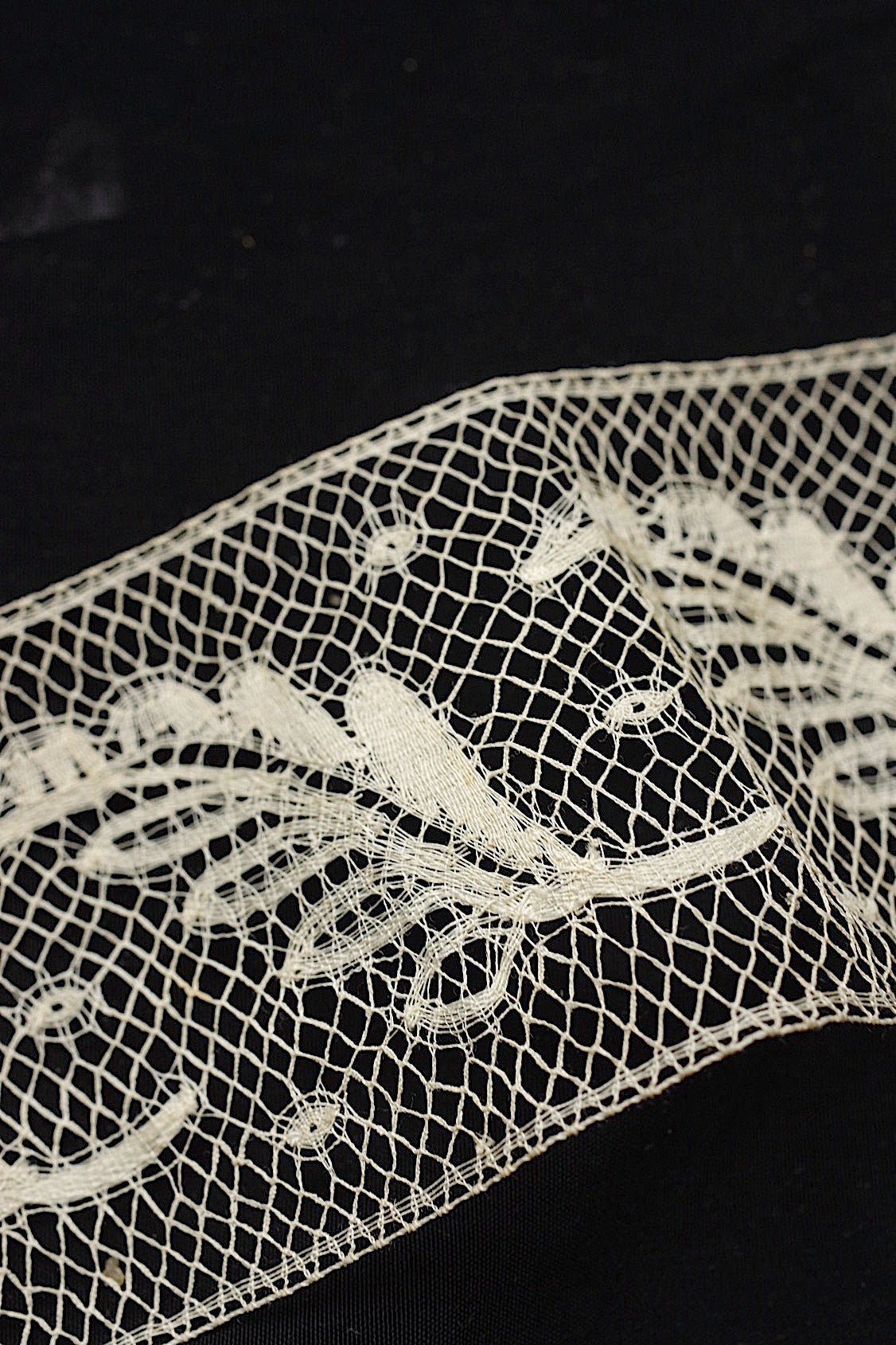 アンティークレース dentelle antique  558cm .FR a l'epoque