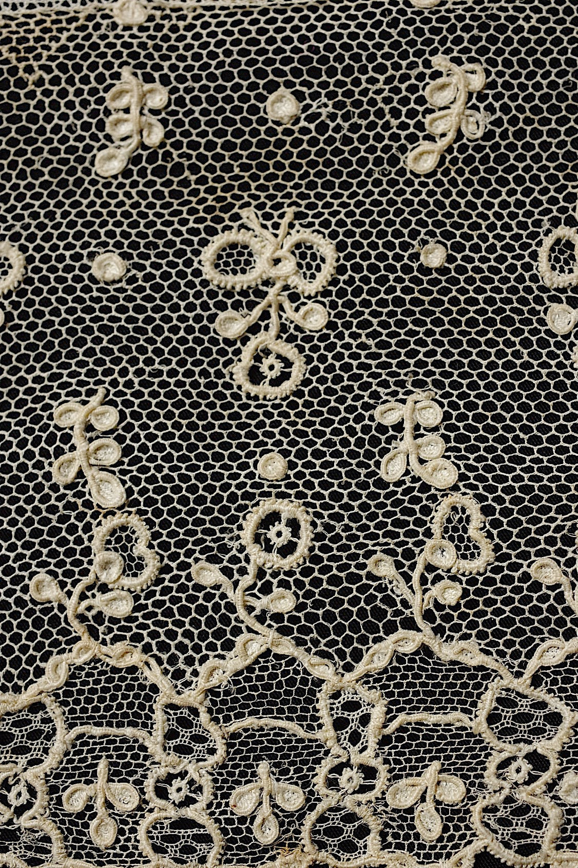 アンティークレース dentelle antique  280cm .FR a l'epoque