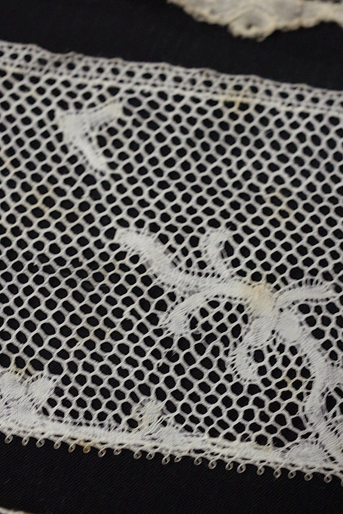 アンティークレース dentelle antique  47cm 100cm 314cm .FR a l'epoque