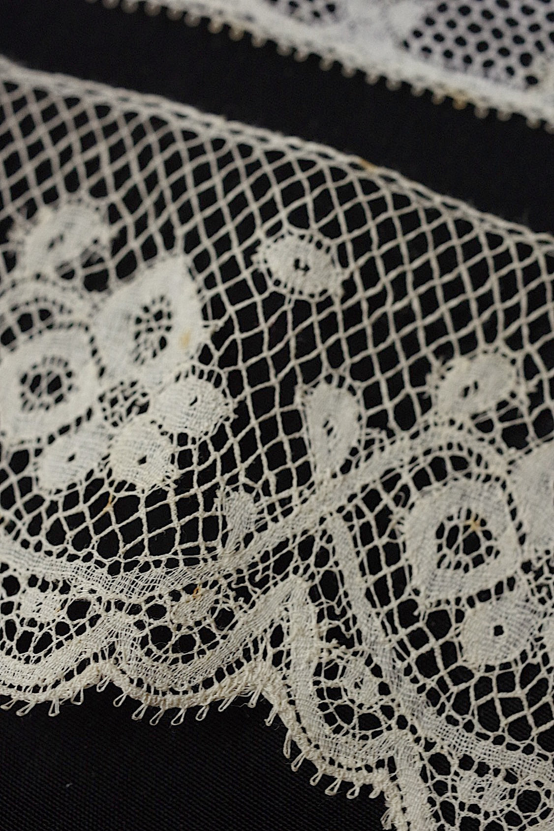 アンティークレース dentelle antique  47cm 100cm 314cm .FR a l'epoque