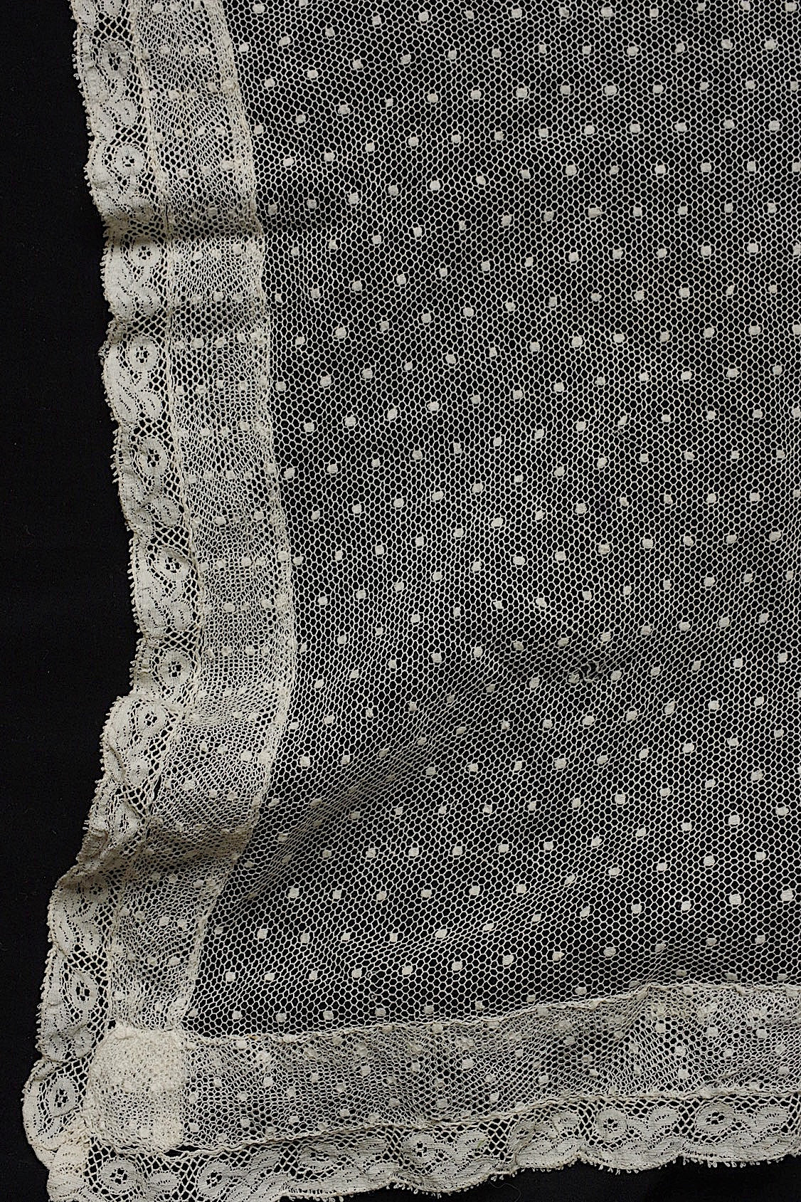 アンティークレース dentelle antique  素材用 ベール2 .FR a l'epoque