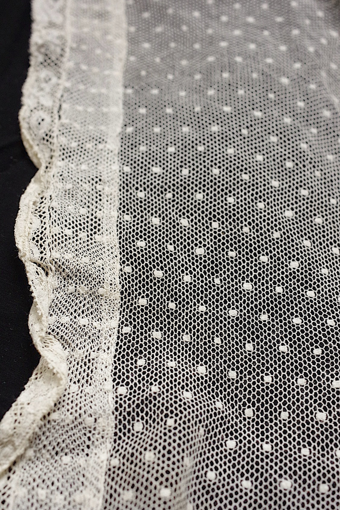 アンティークレース dentelle antique 素材用 ベール2 .FR a l'epoque