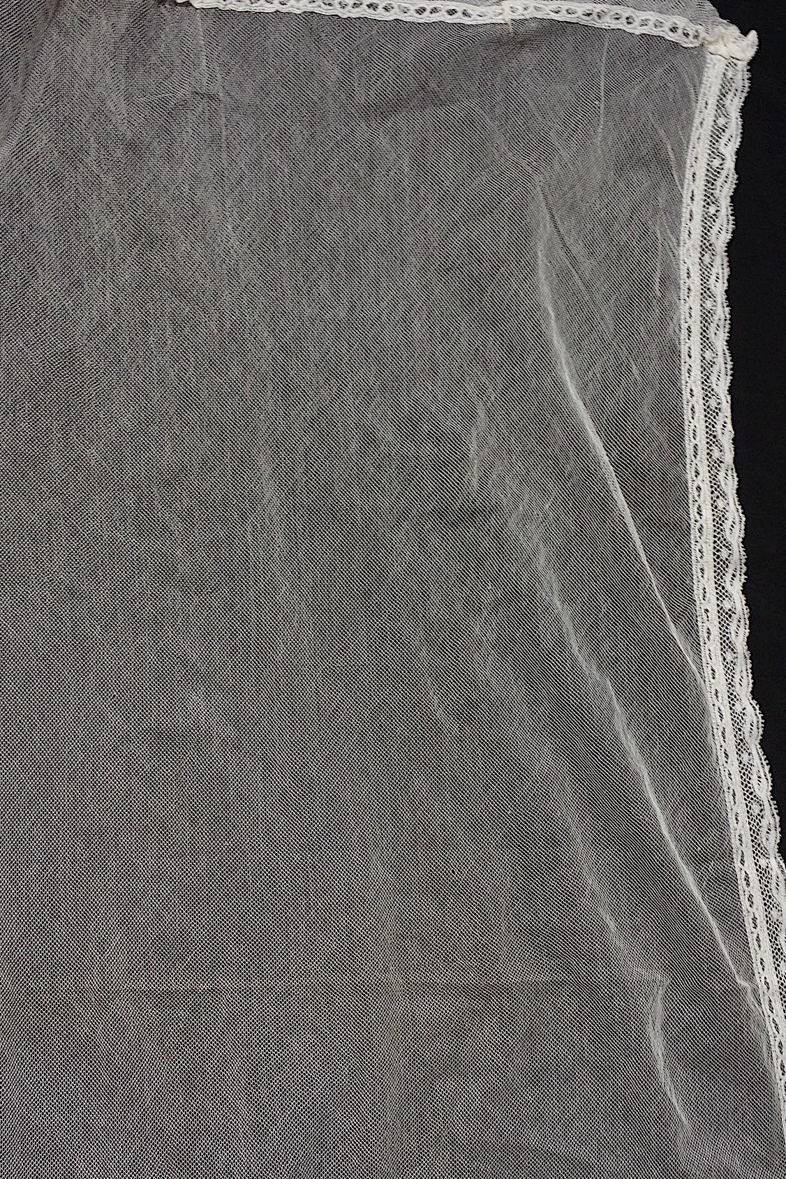 アンティークレース dentelle antique  素材用 ベール2 .FR a l'epoque