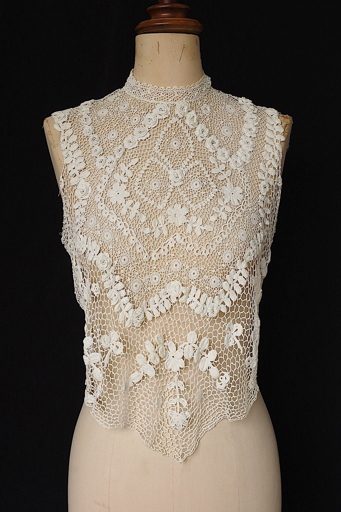 アンティーク古着 vêtement antique アンティーククロシェトップ .FR a l'epoque