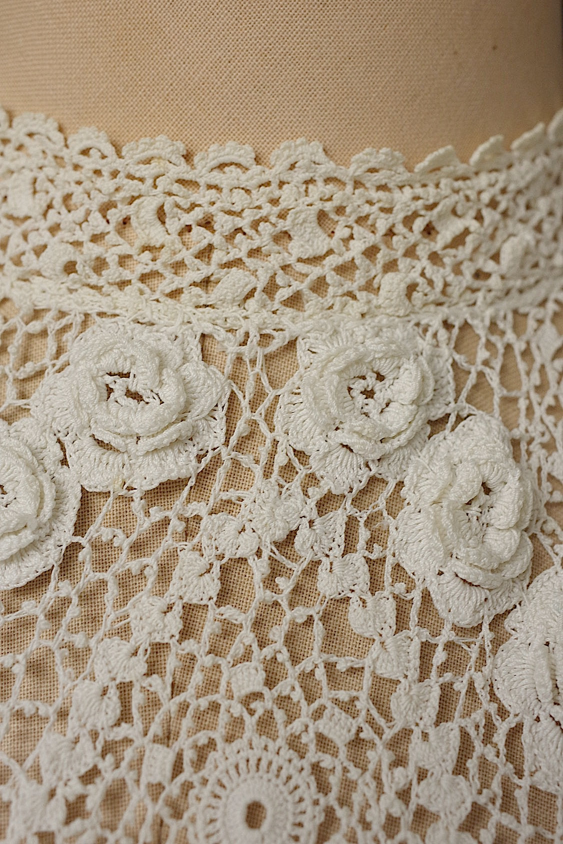 アンティーク古着 vêtement antique アンティーククロシェトップ .FR a l'epoque