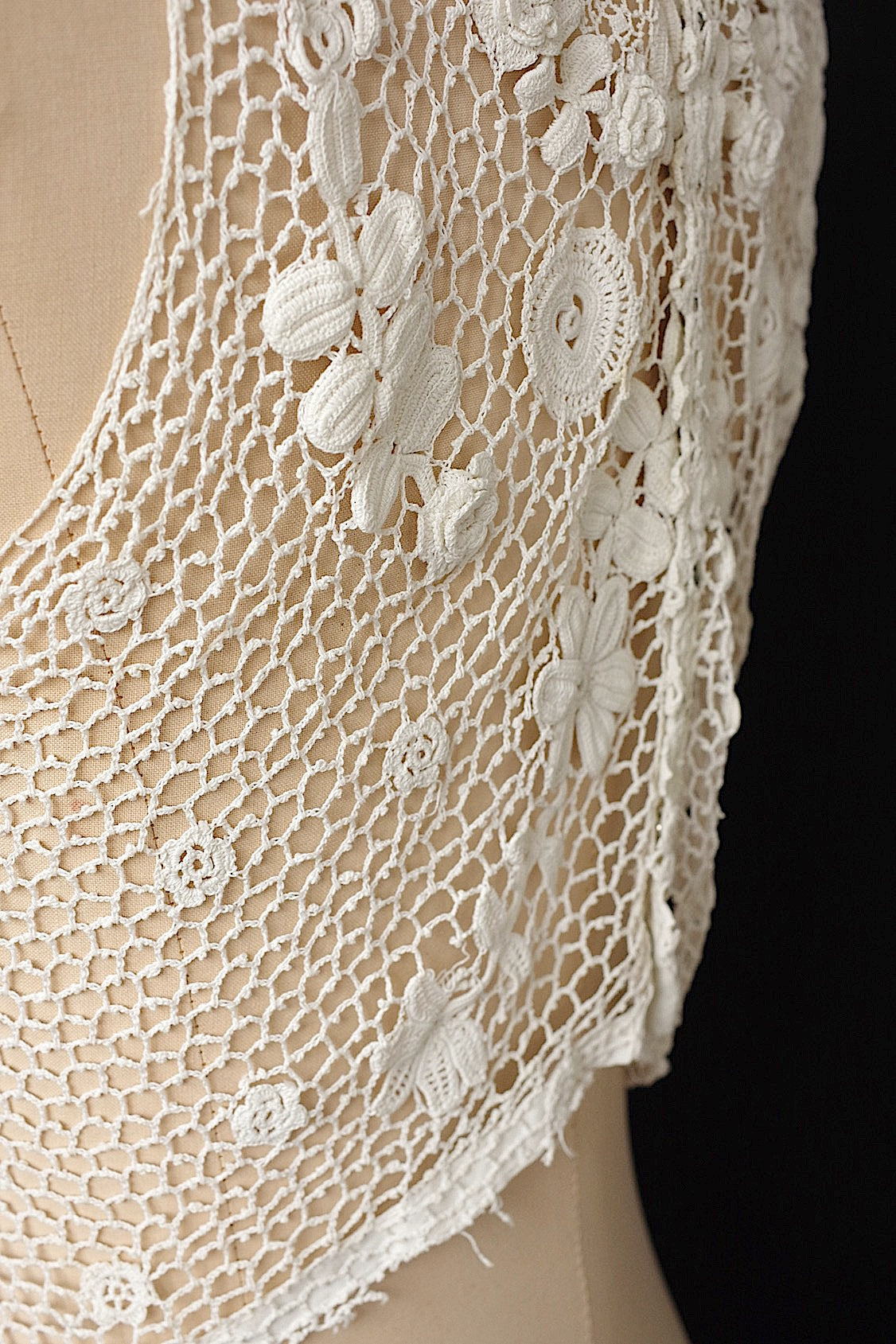 アンティーク古着 vêtement antique アンティーククロシェトップ .FR a l'epoque