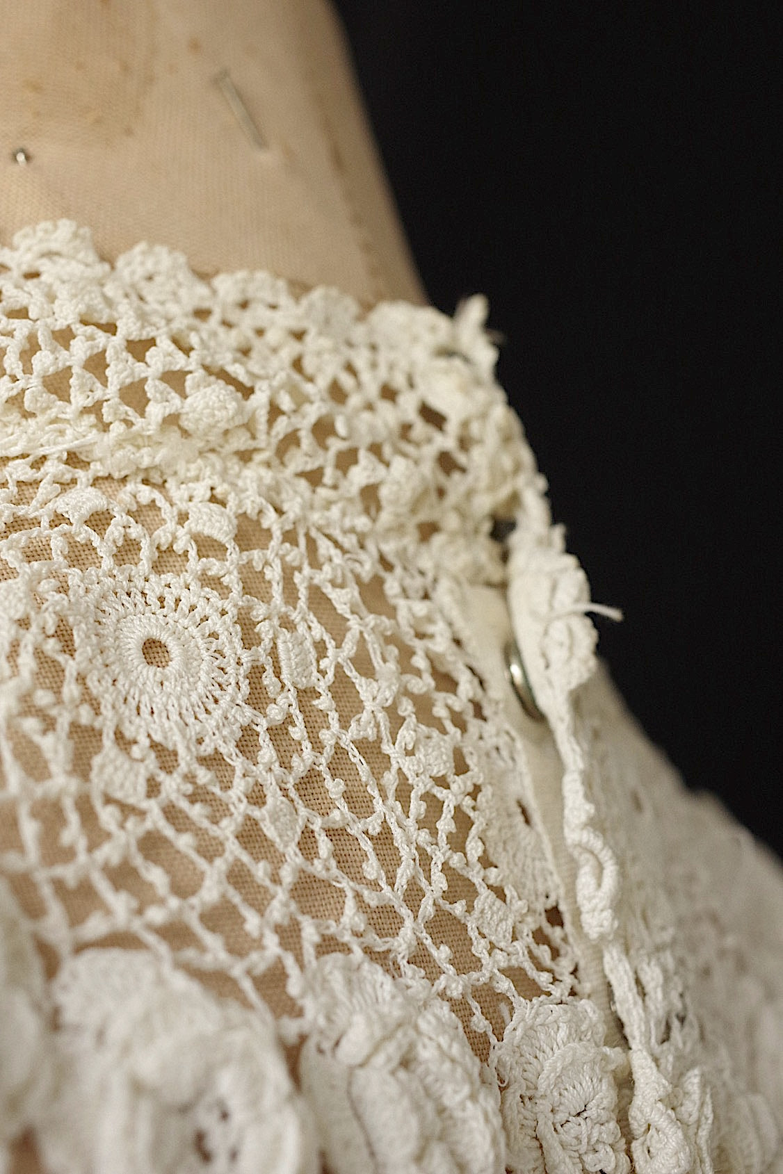 アンティーク古着 vêtement antique アンティーククロシェトップ .FR a l'epoque