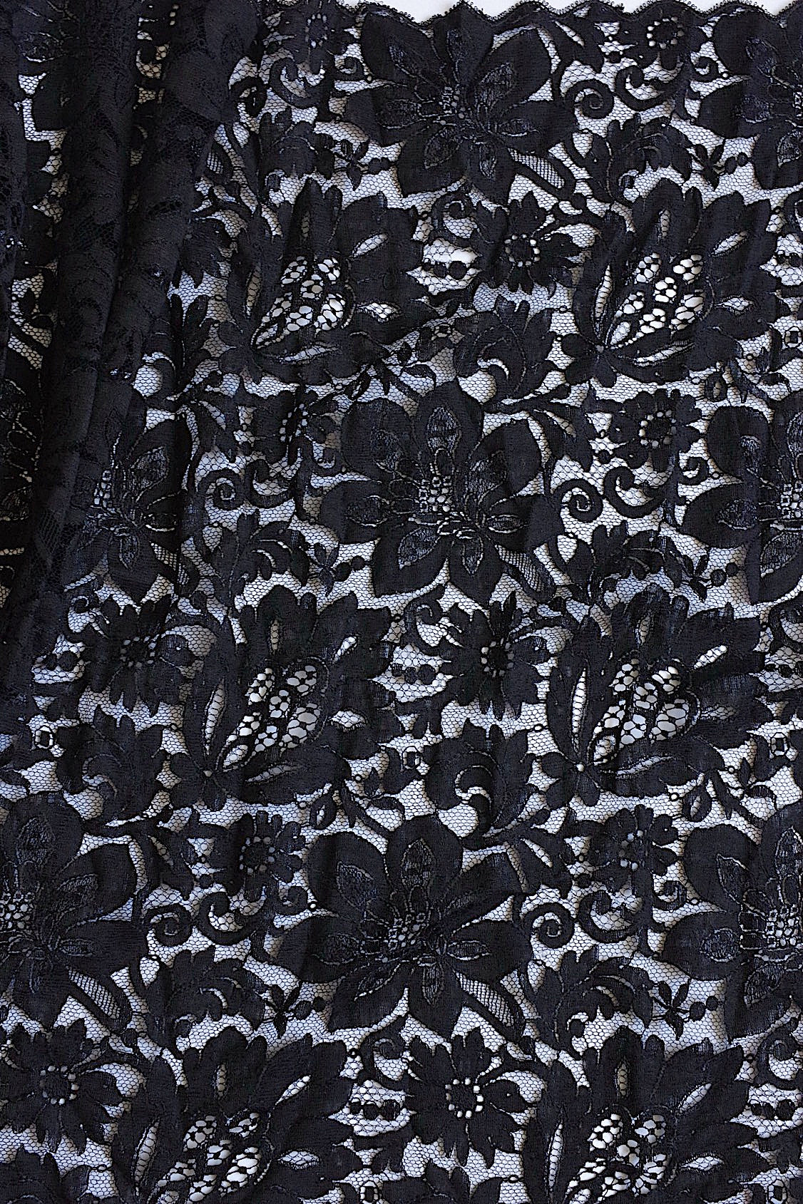 アンティークレース dentelle antique アンティークレース blonde 1 .FR a l'epoque