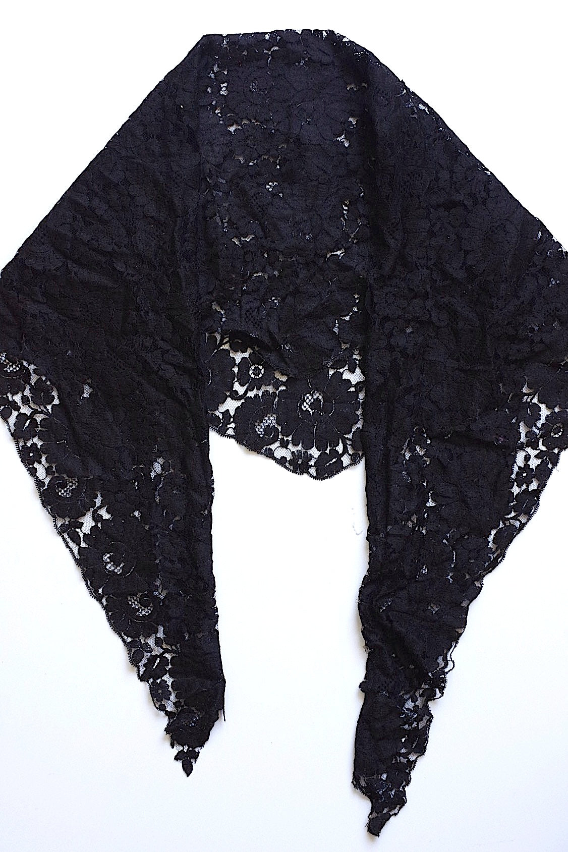 アンティークレース dentelle antique アンティークレース blonde 2 .FR a l'epoque