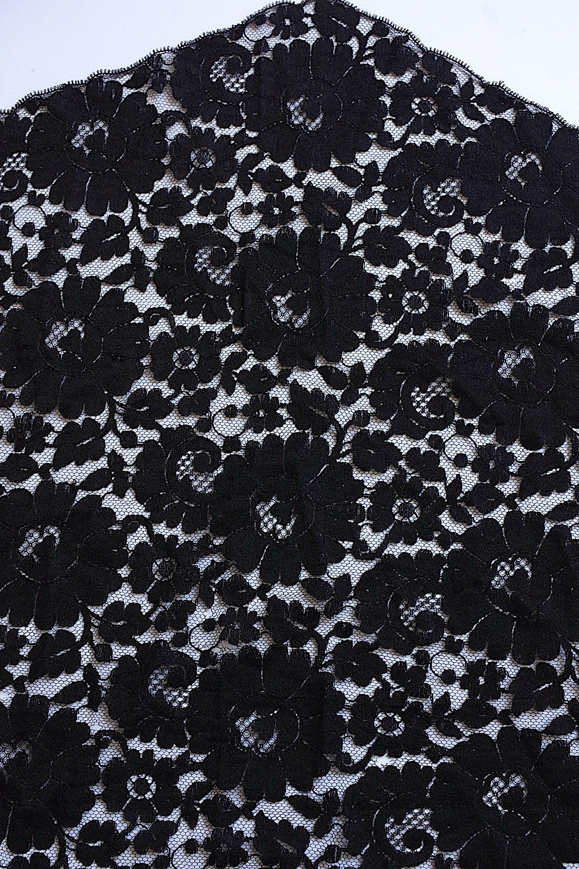 アンティークレース dentelle antique アンティークレース blonde 2 .FR a l'epoque