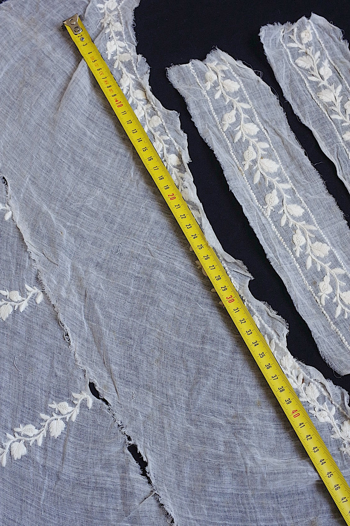 アンティークレース dentelle antique  刺繍ハギレ .FR a l'epoque