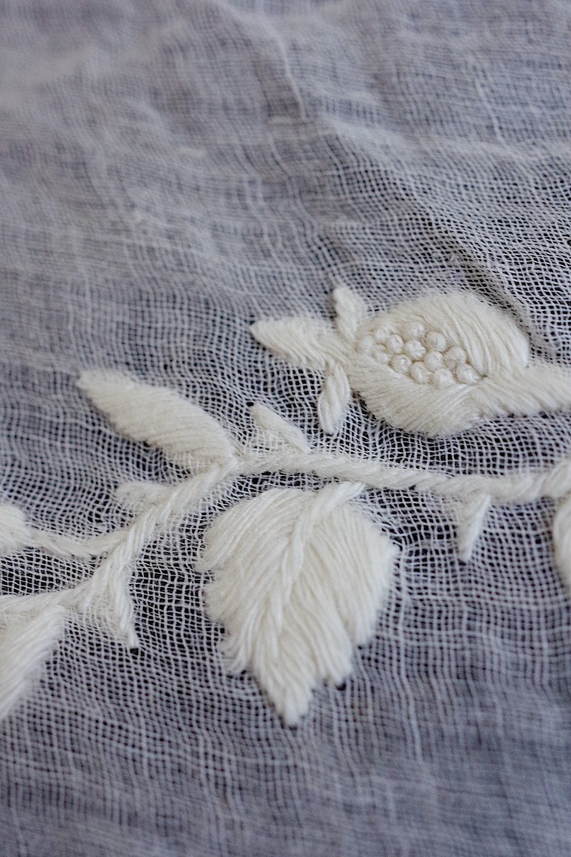 アンティークレース dentelle antique  刺繍ハギレ .FR a l'epoque