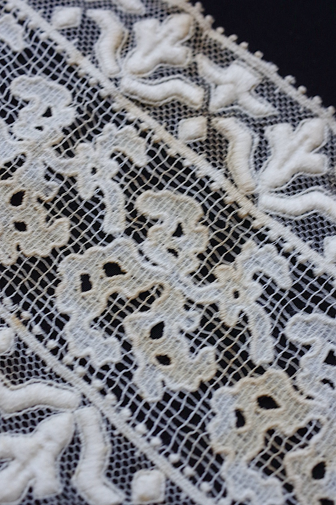 アンティークレース dentelle antique  297cm .FR a l'epoque