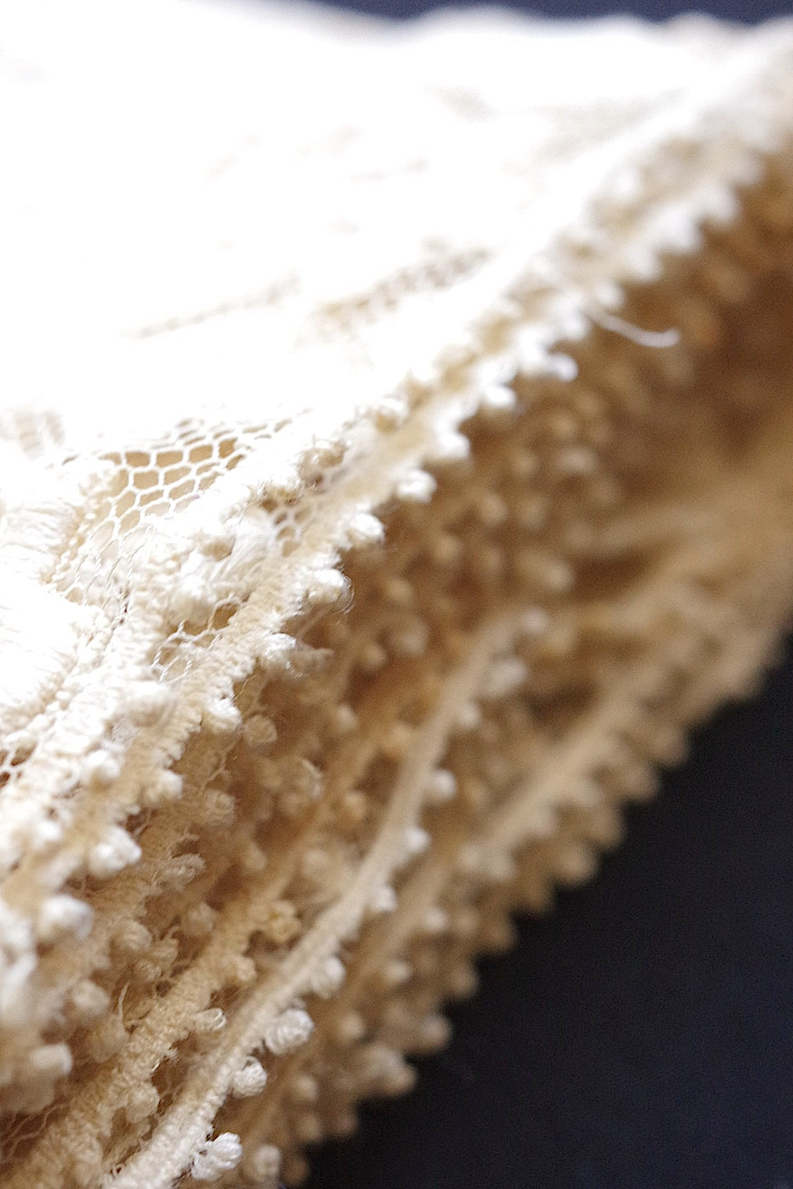 アンティークレース dentelle antique  297cm .FR a l'epoque