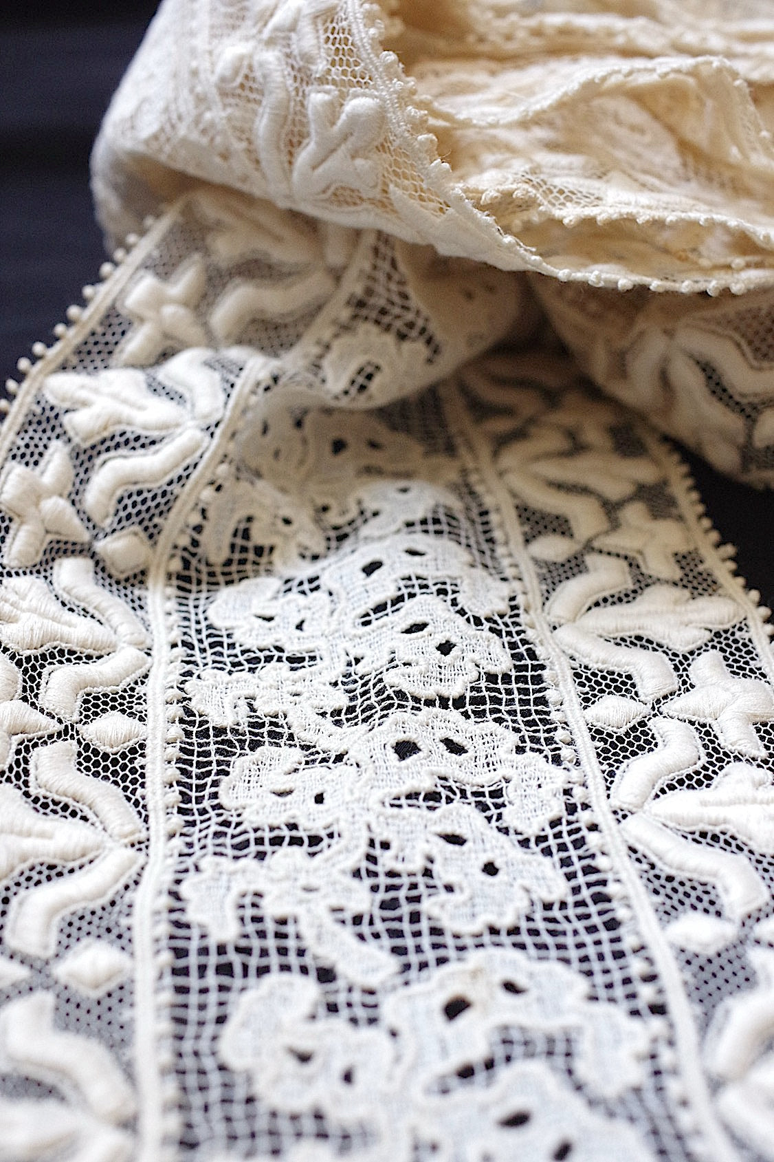 アンティークレース dentelle antique  297cm .FR a l'epoque