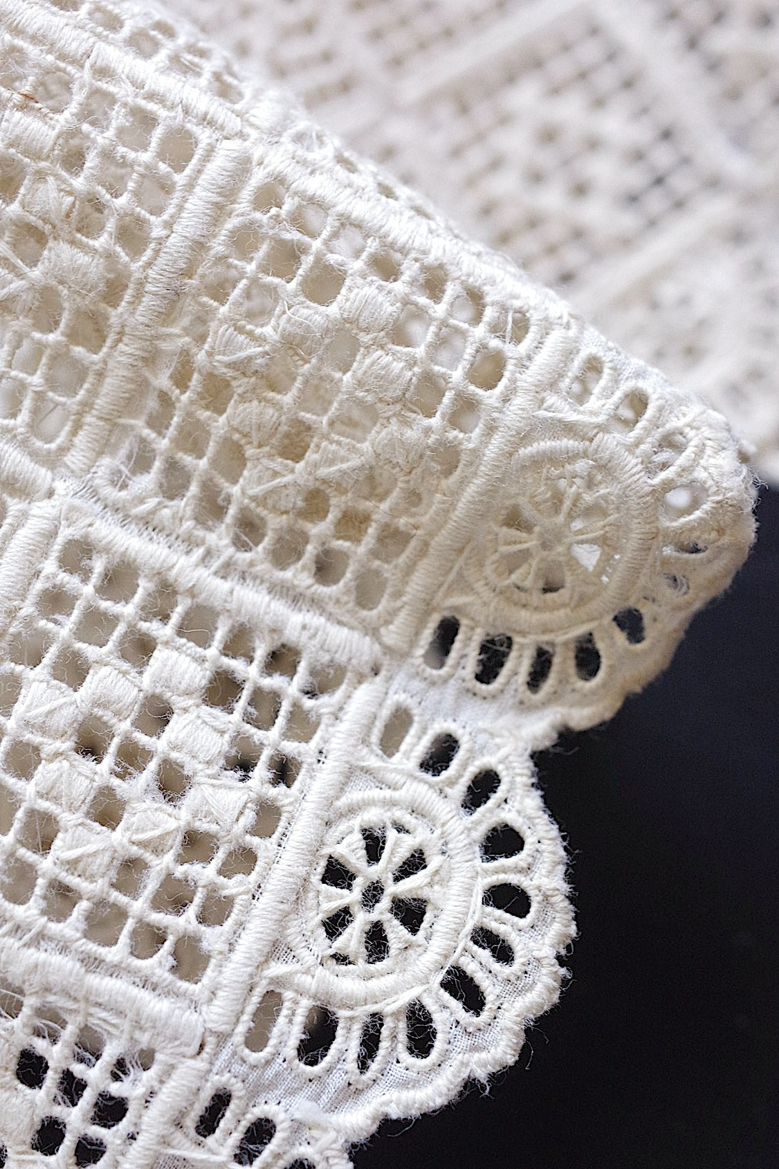 アンティークレース dentelle antique  刺繍 230cm .FR a l'epoque