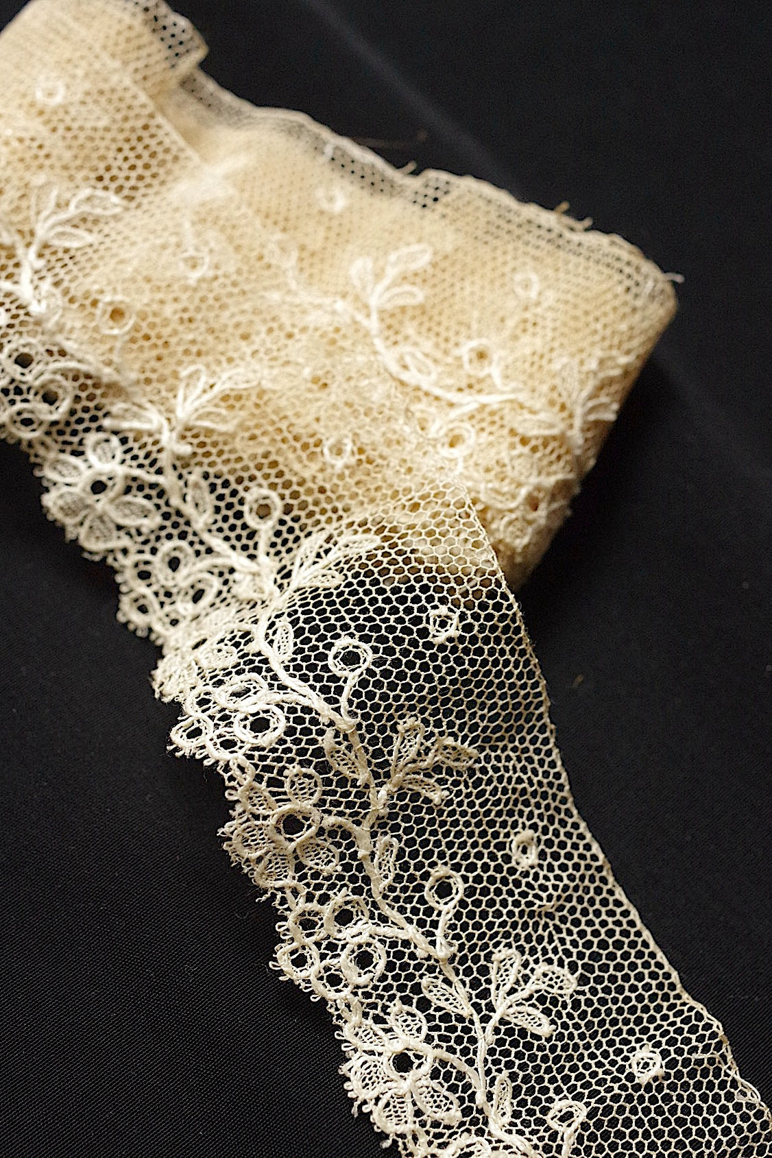 アンティークレース dentelle antique ハンカチ+94cm、90cm .FR a l'epoque