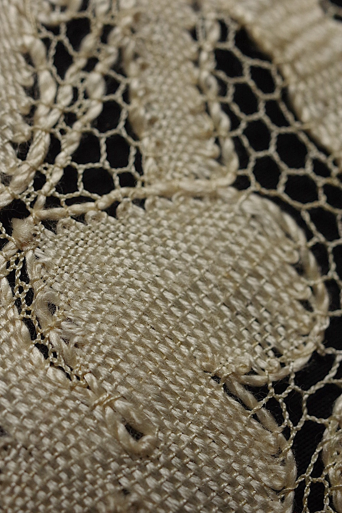 アンティークレース dentelle antique  ブロンド ショール .FR a l'epoque