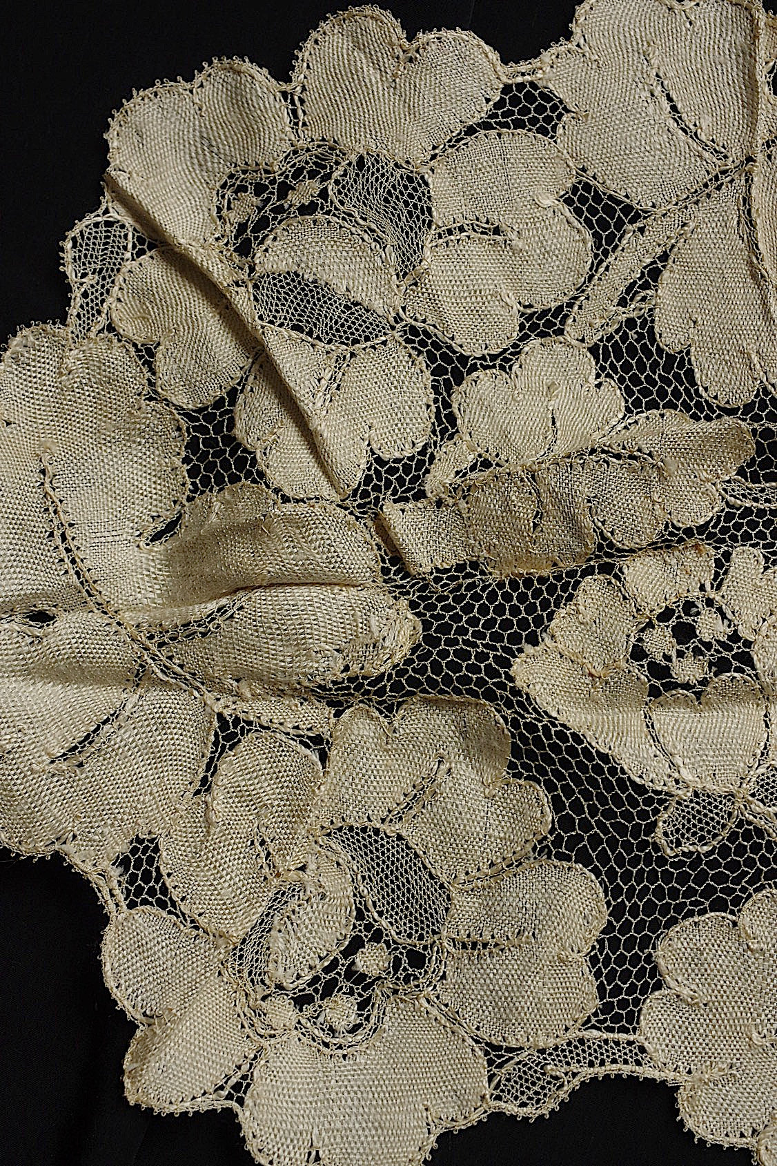 アンティークレース dentelle antique  ブロンド ショール .FR a l'epoque