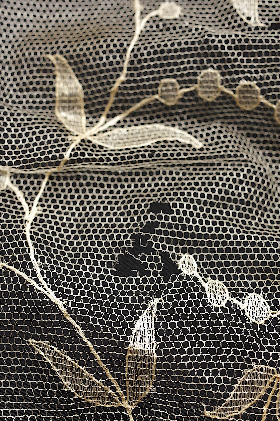 アンティークレース dentelle antique シルクレース .FR a l'epoque