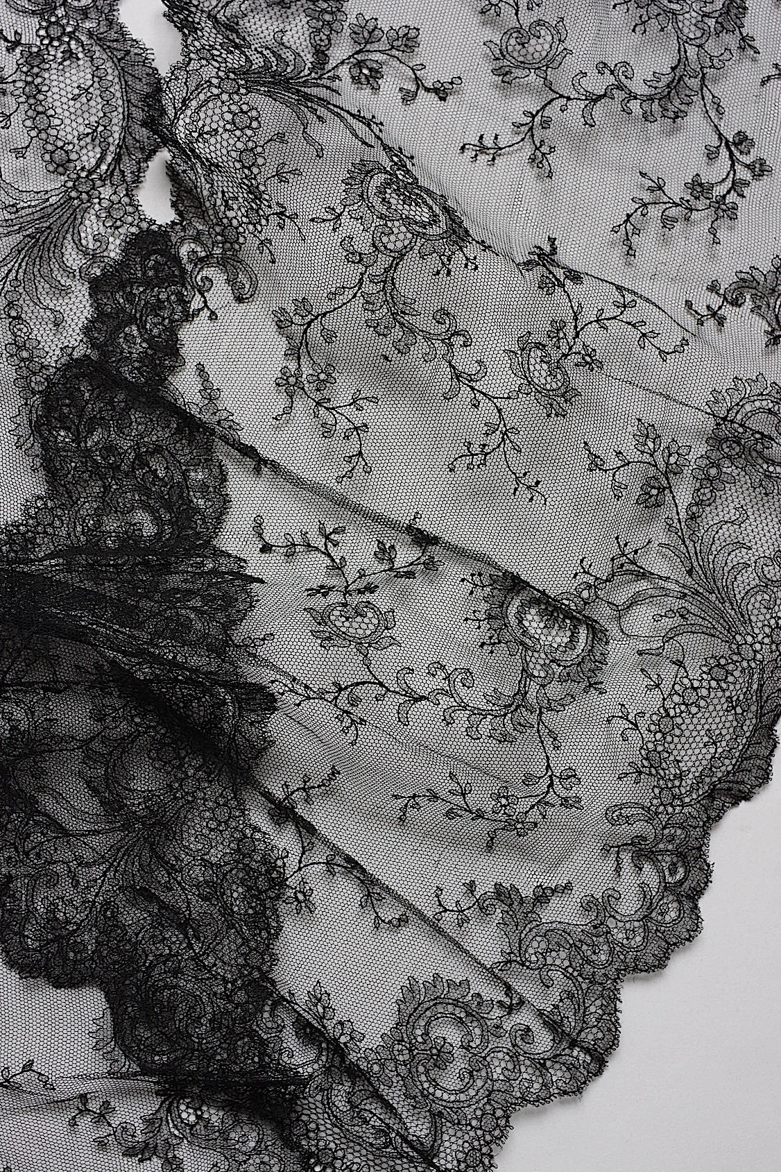 アンティークレース dentelle antique  シャンティイレース170cm  .FR a l'epoque