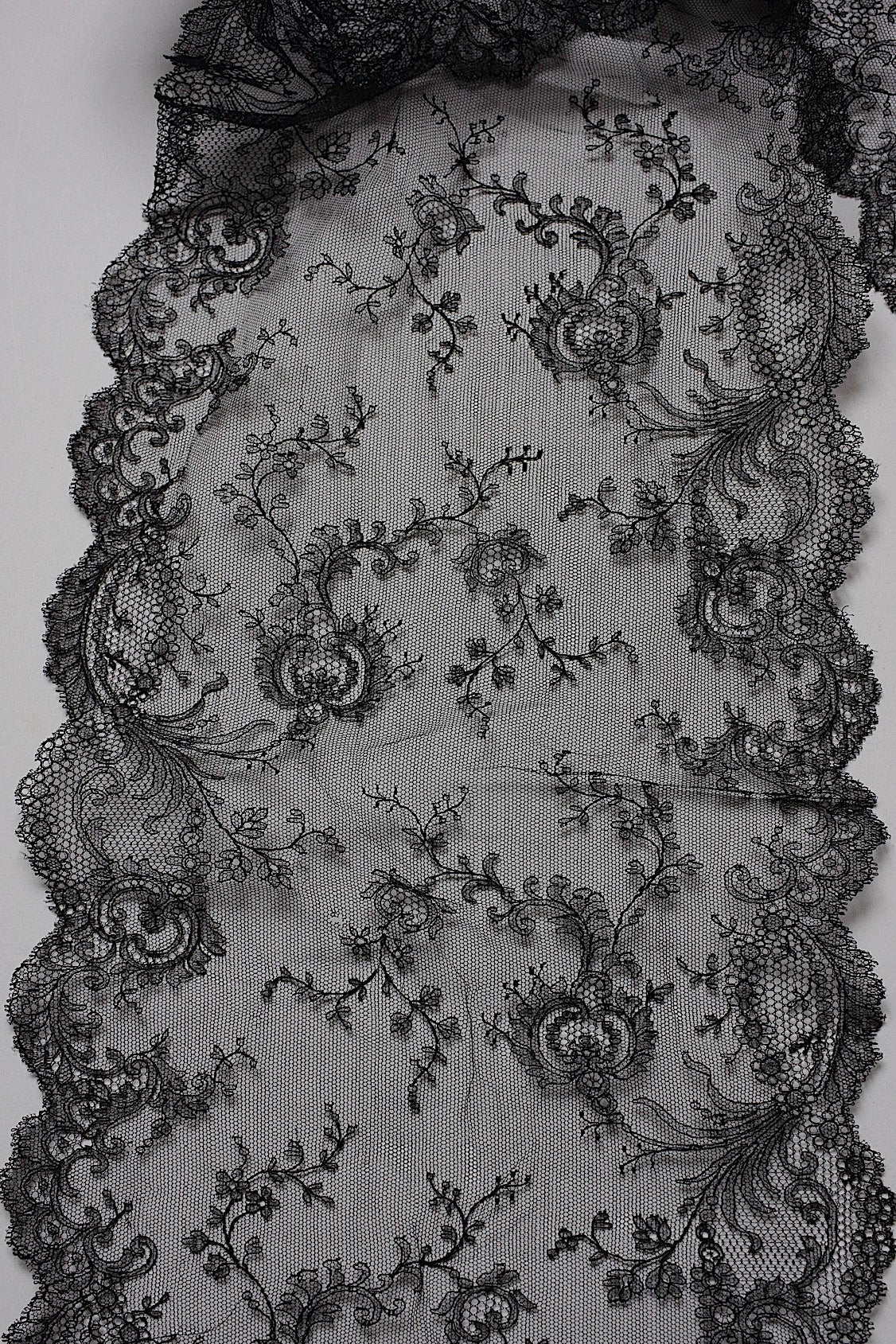 アンティークレース dentelle antique  シャンティイレース170cm  .FR a l'epoque