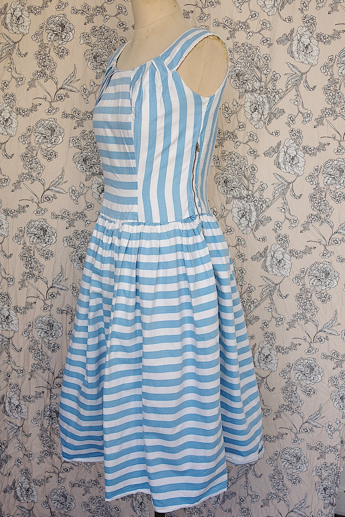 ヴィンテージ古着 vêtement vintage ヴィンテージワンピース  .FR a l'epoque