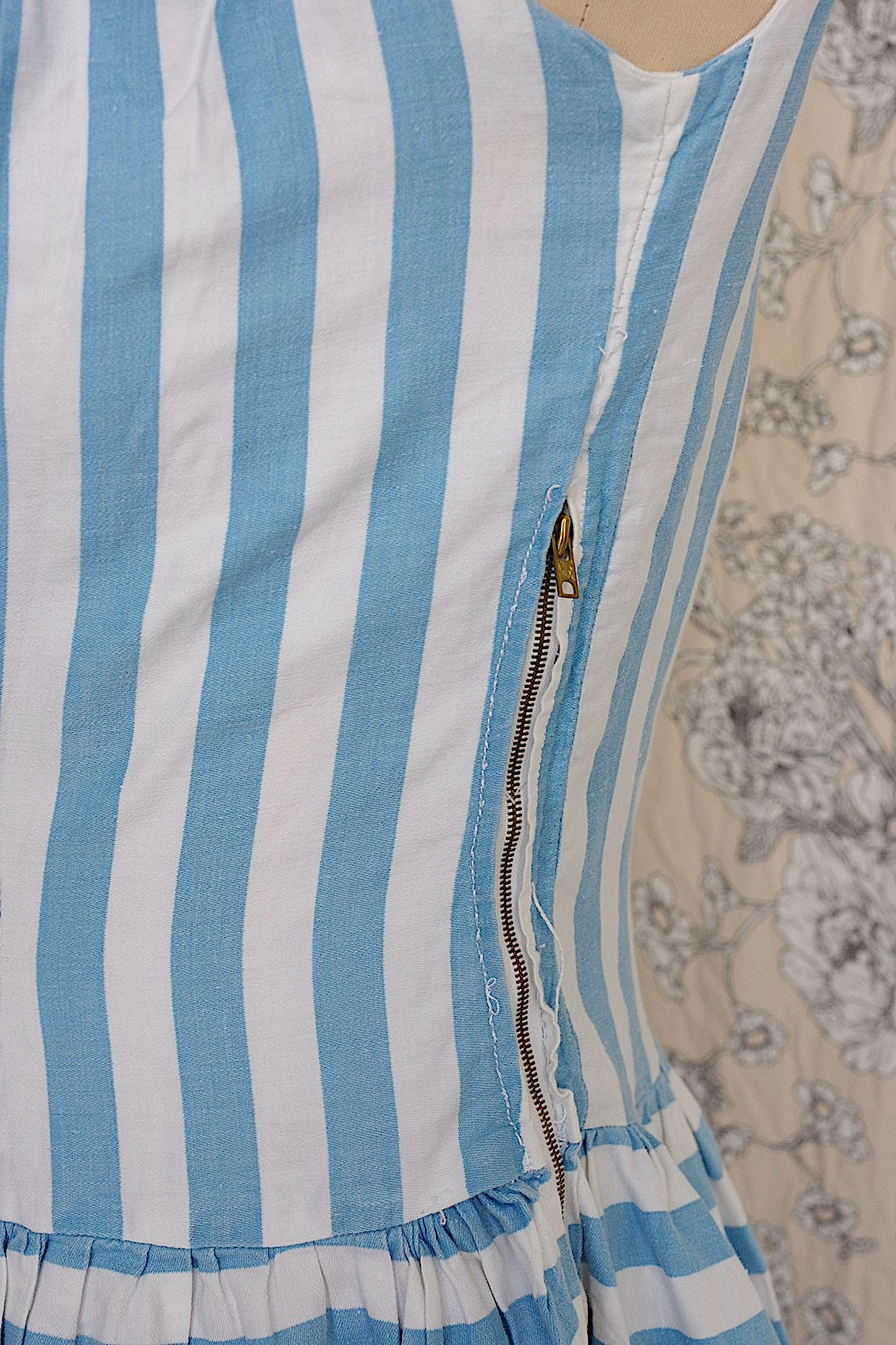 ヴィンテージ古着 vêtement vintage ヴィンテージワンピース  .FR a l'epoque