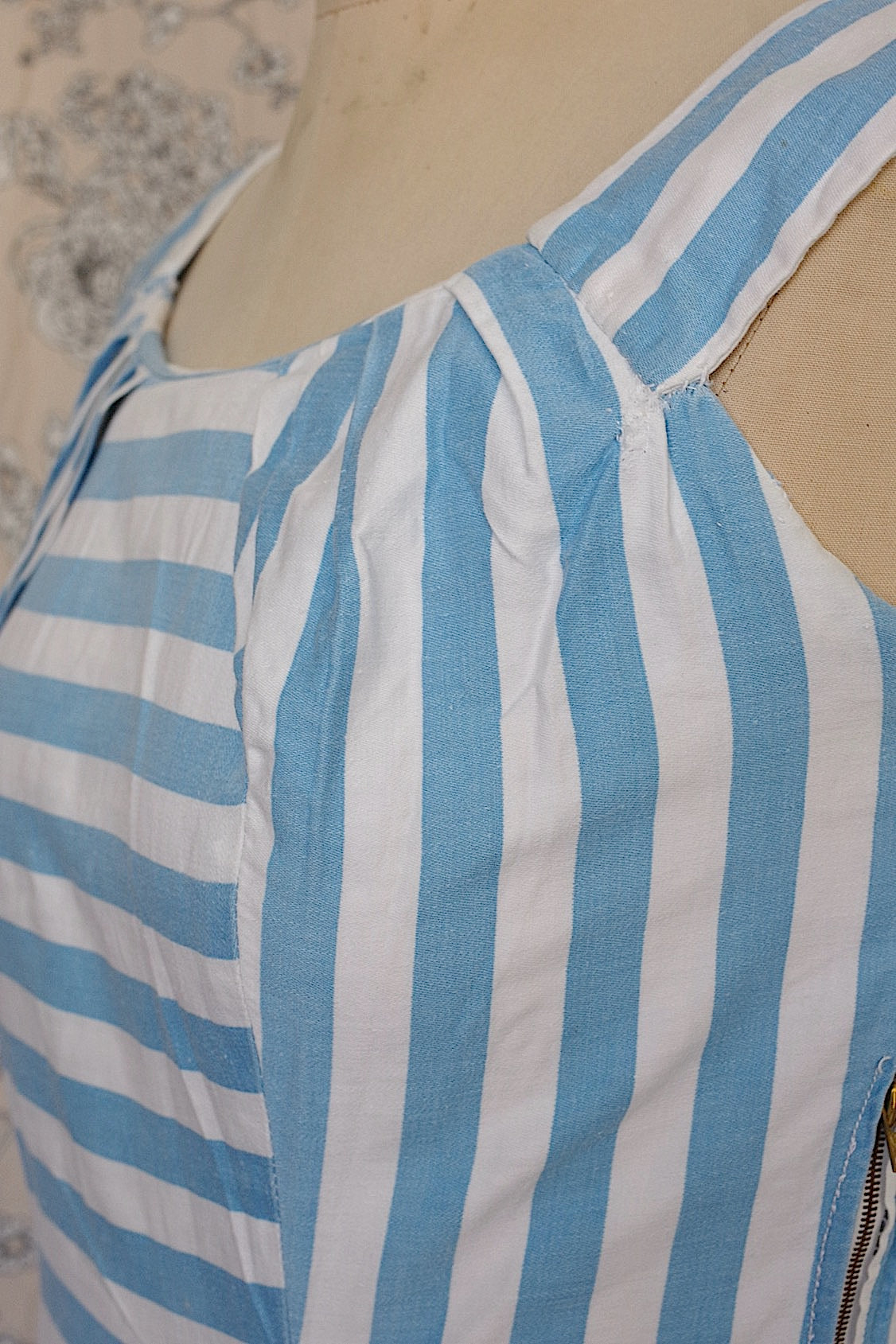 ヴィンテージ古着 vêtement vintage ヴィンテージワンピース  .FR a l'epoque