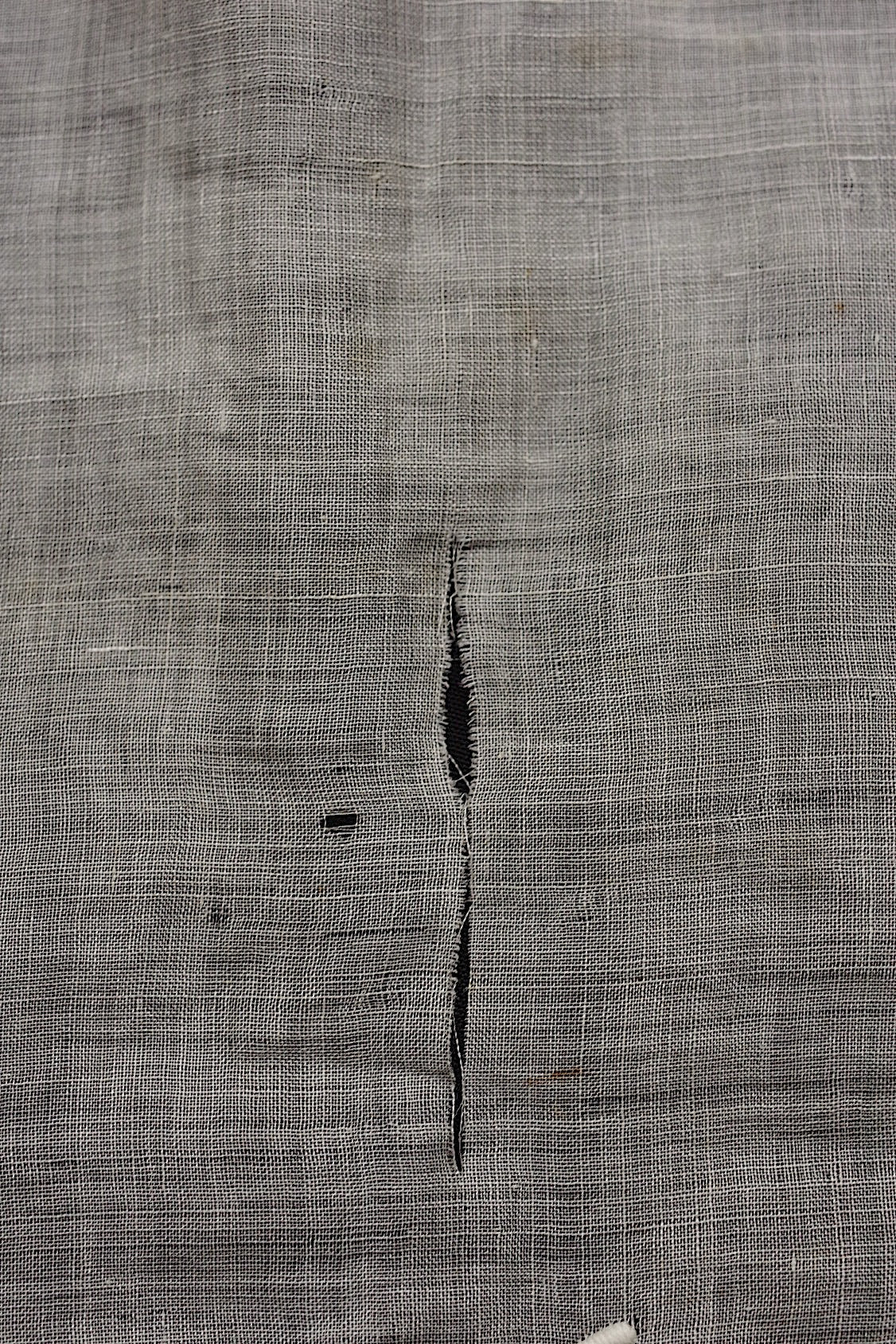 アンティーク刺繍ハンカチ antique monchoir 1 .FR a l'epoque