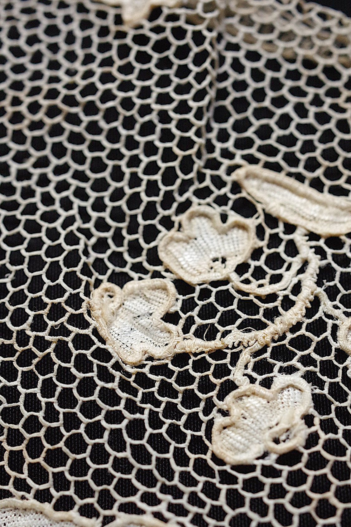 アンティークレース dentelle antique 105cm .FR a l'epoque