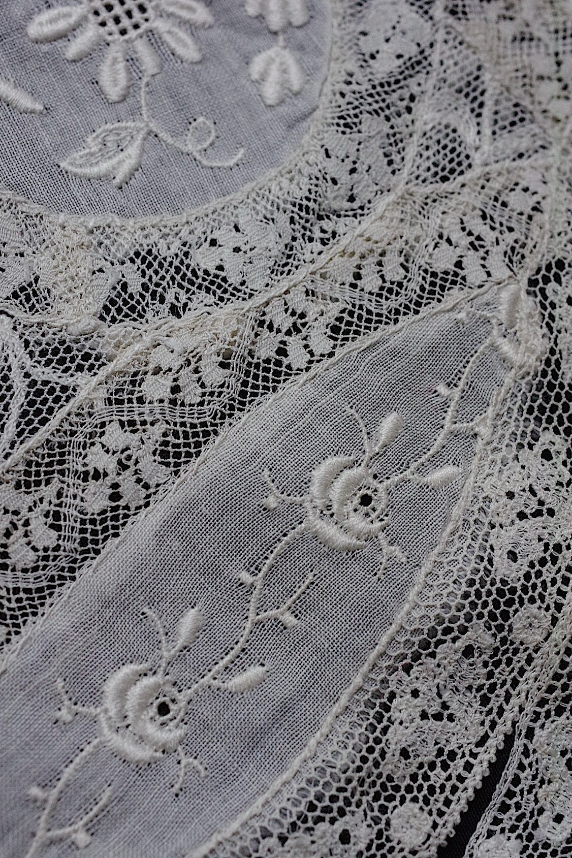 アンティークレース dentelle antique napperon 12pieces .FR a l'epoque