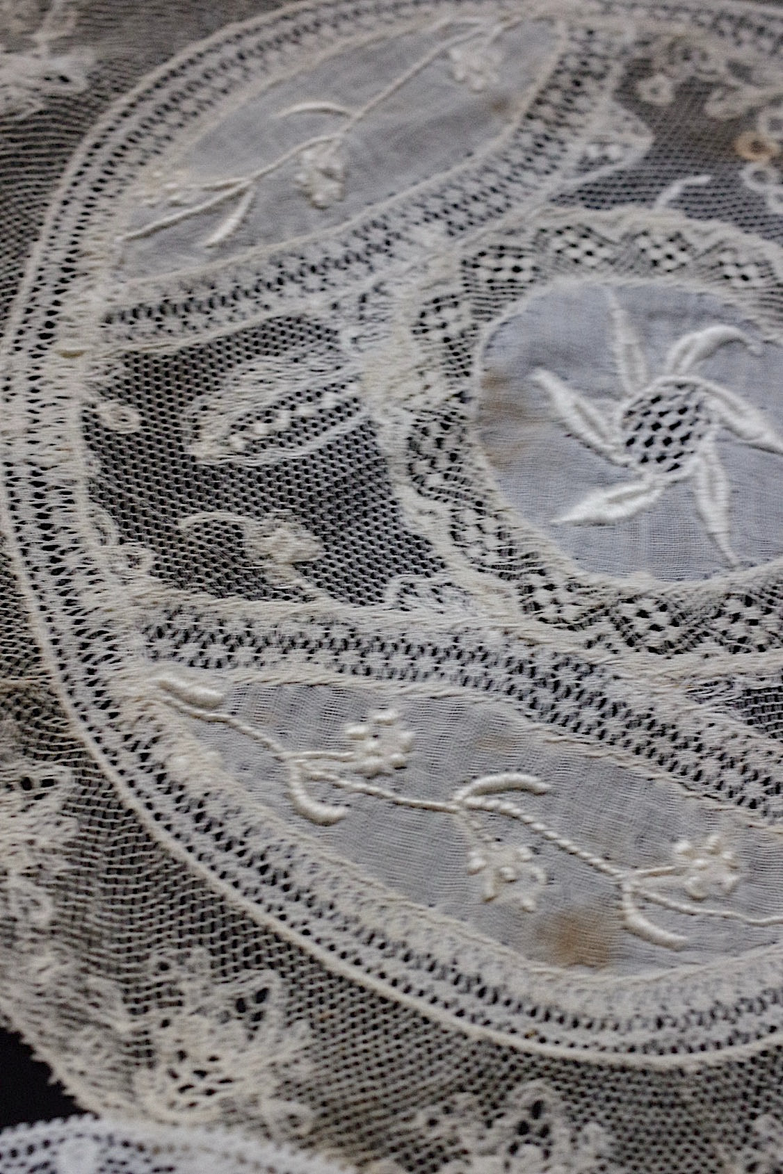 アンティークレース dentelle antique napperon 12pieces .FR a l'epoque