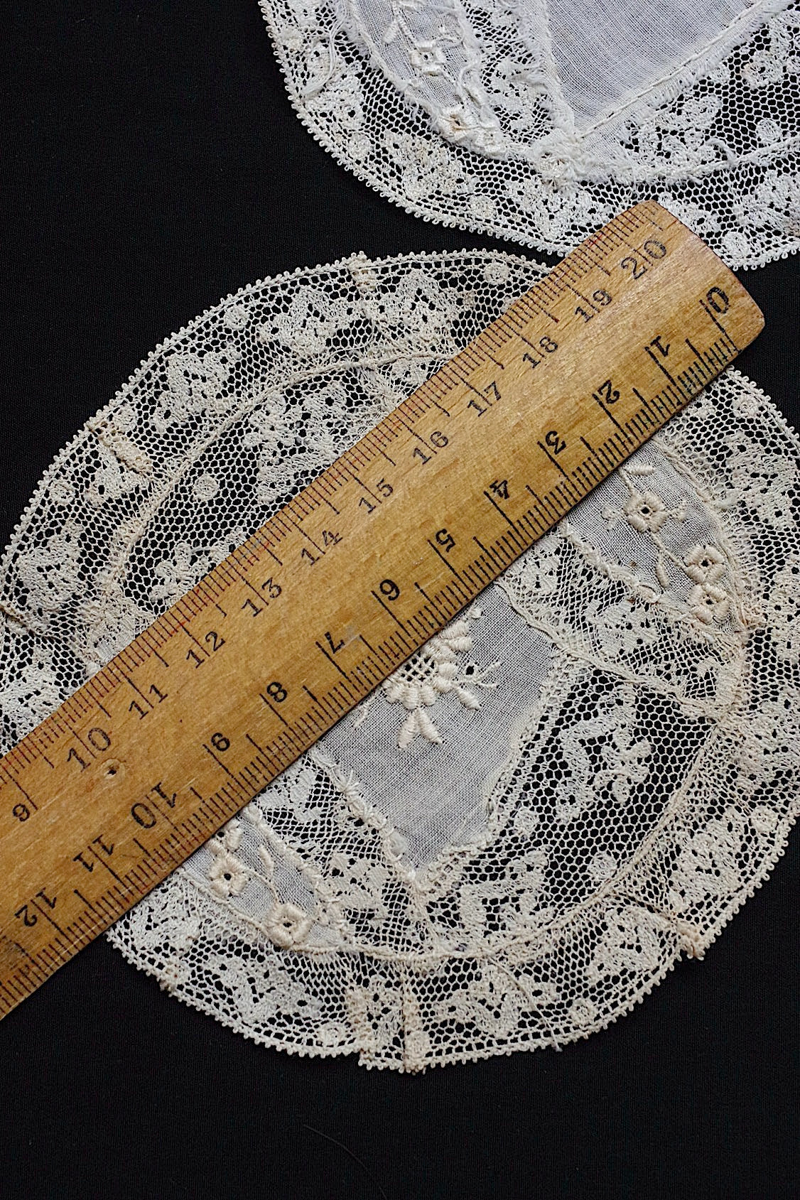 アンティークレース dentelle antique napperon 12pieces .FR a l'epoque