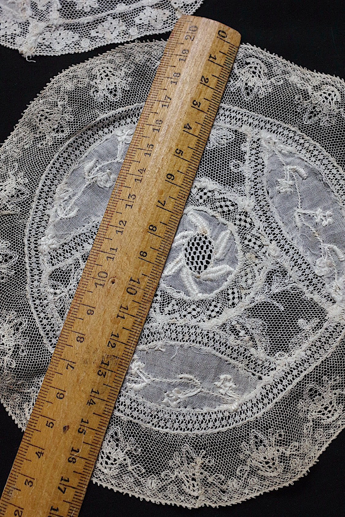 アンティークレース dentelle antique napperon 12pieces .FR a l'epoque