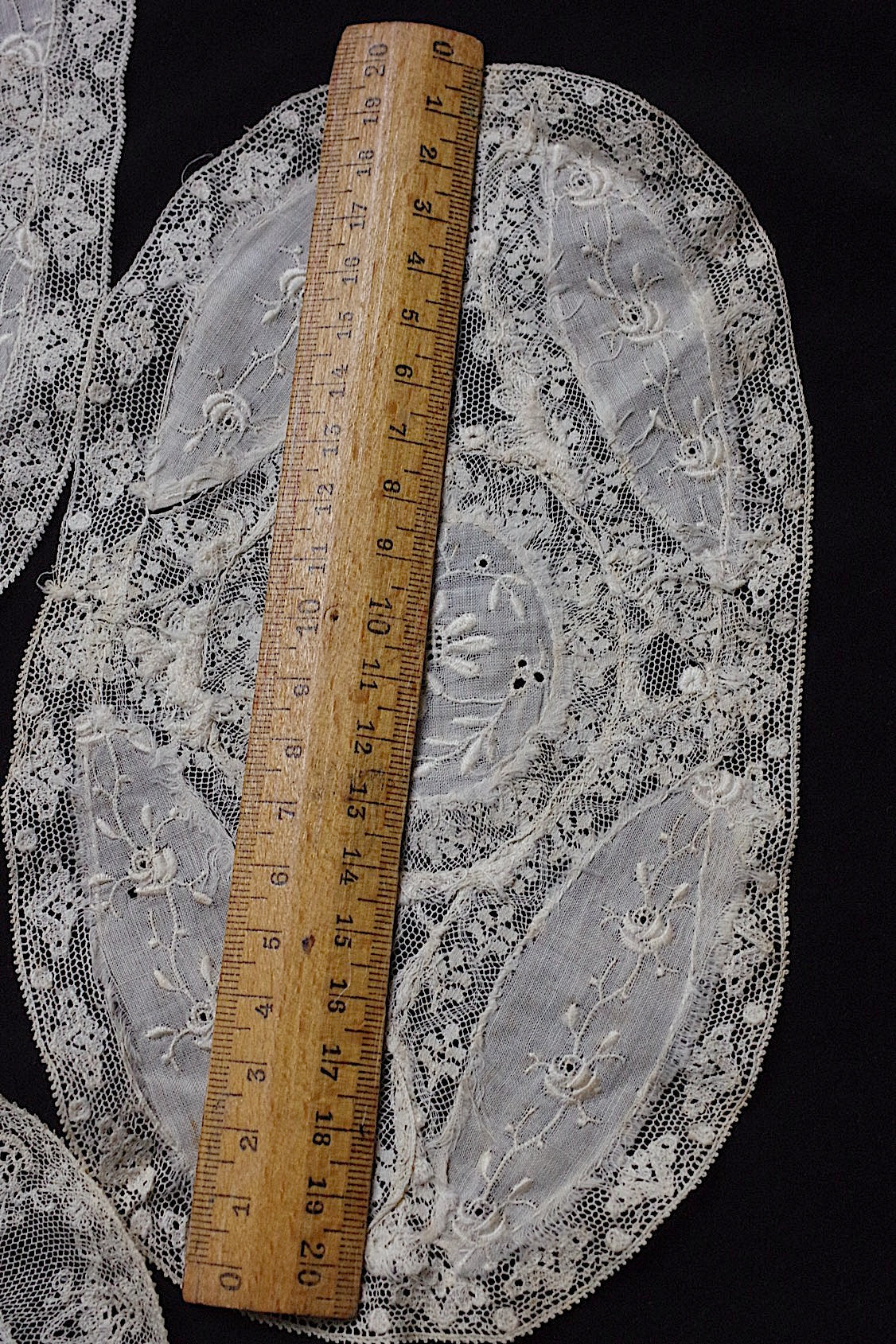 アンティークレース dentelle antique napperon 12pieces .FR a l'epoque