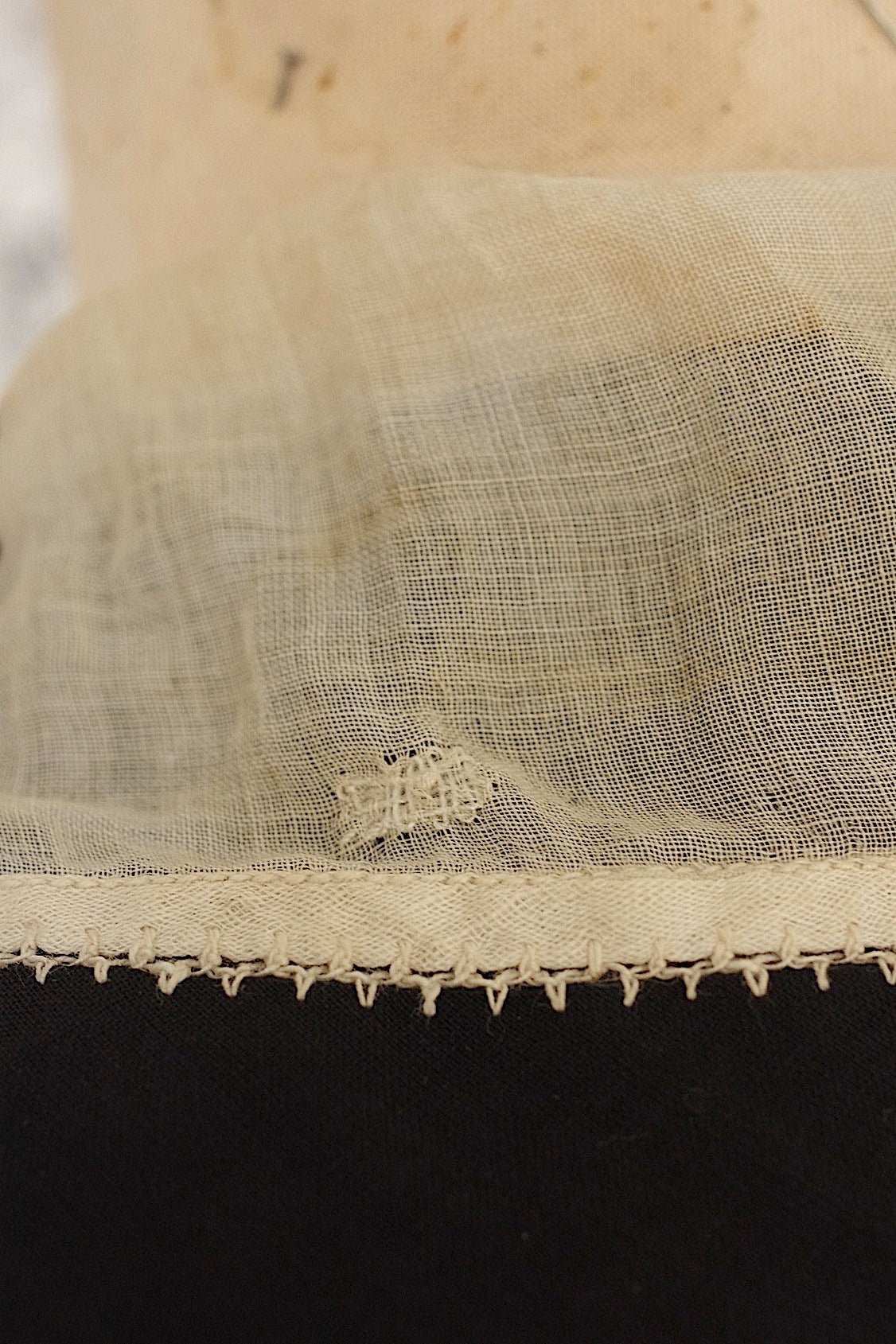 アンティークブラウス vêtement antique アンティークボビンレースブラウス .FR a l'epoque