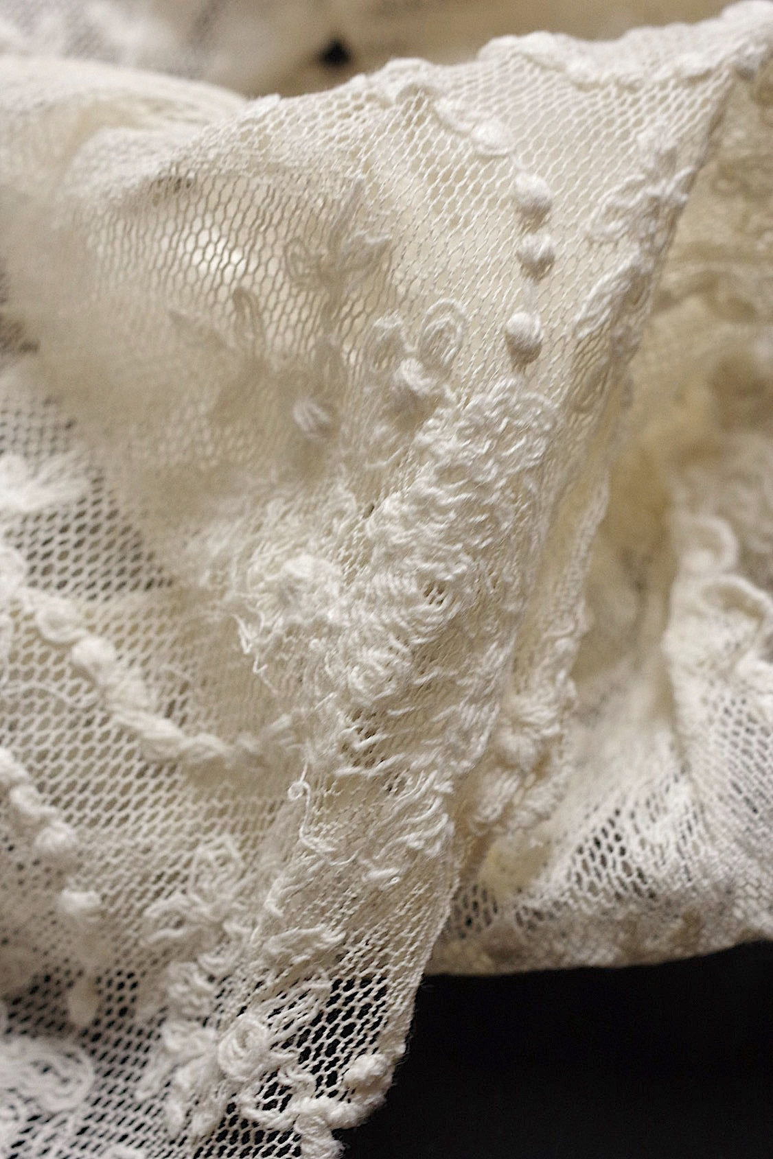 アンティークレース dentelle antique par 2m .FR a l'epoque