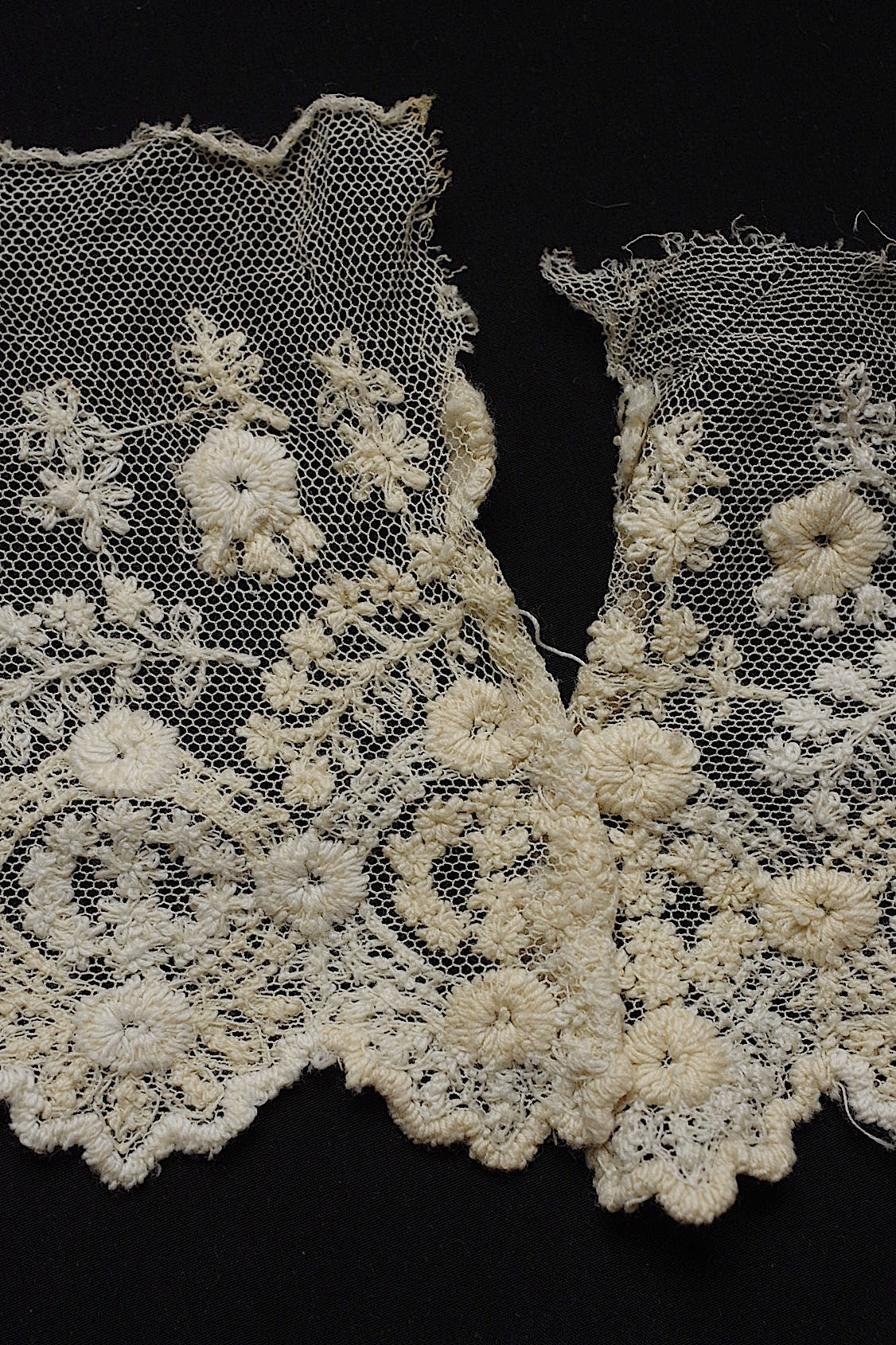 アンティークレース dentelle antique 73cm+100cm .FR a l'epoque